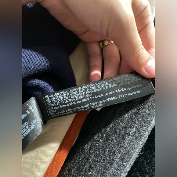 Massimo Dutti Milano navy vest - Picture 3 of 5